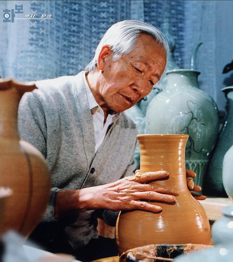 북한 고려청자 산실 임사준 도예가 일가…자녀 이어 손주까지