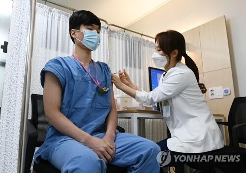 S. Korea to begin inoculating people aged 65 or over at nursing homes, hospitals this week