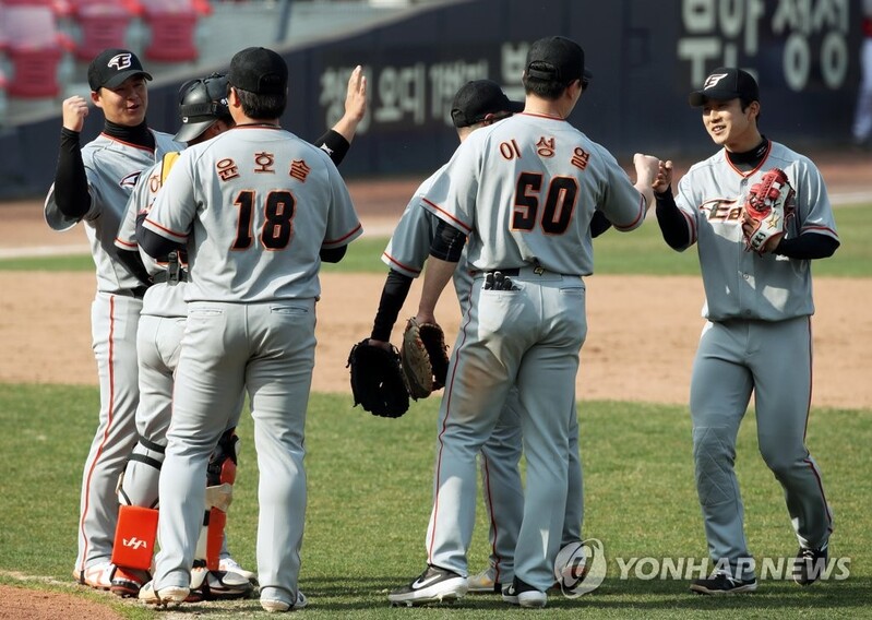 Reducing strikeouts not so important for KBO club manager