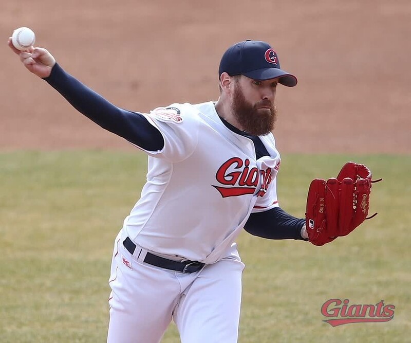 (Yonhap Interview) With help of technology, Dan Straily adds new pitch to arsenal before 2nd KBO season