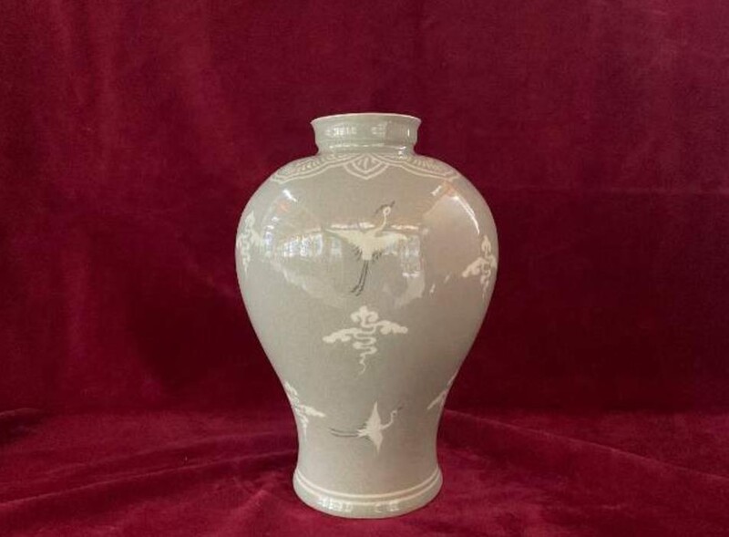 강진 명품청자 온라인 경매 '인기'…6점, 908만원 낙찰