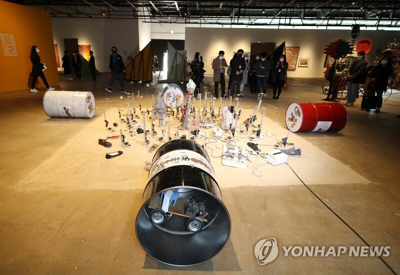 아시아 최대 현대미술 축제 제13회 광주비엔날레 개막