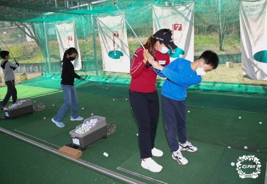 [골프소식] 최혜진, 제천 백운초 꿈나무 지도