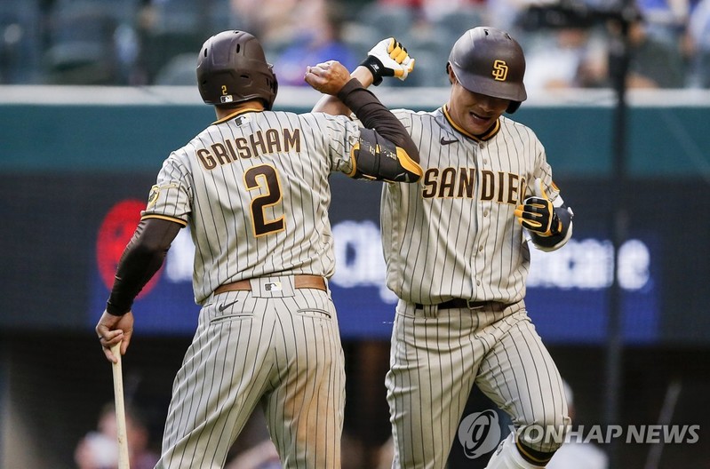 San Diego Padres' Kim Ha-Seong finally made his first MLB homer