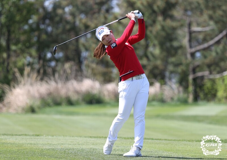 '바람의 여왕' 이소미, 제주 강풍 뚫고 '개막전의 여왕'