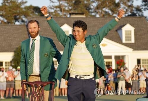 19세 때 마스터스 출전했던 마쓰야마, 10번 도전 끝에 그린재킷