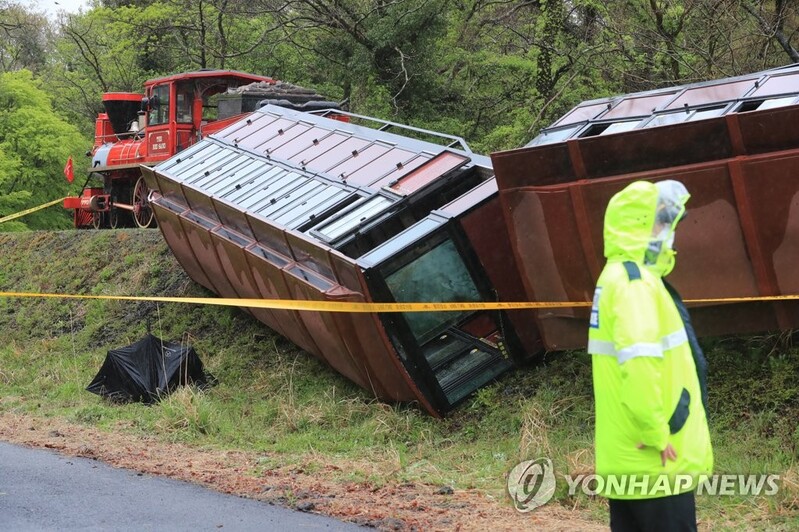 제주 에코랜드서 관광 기차 전도…37명 중경상(종합2보)