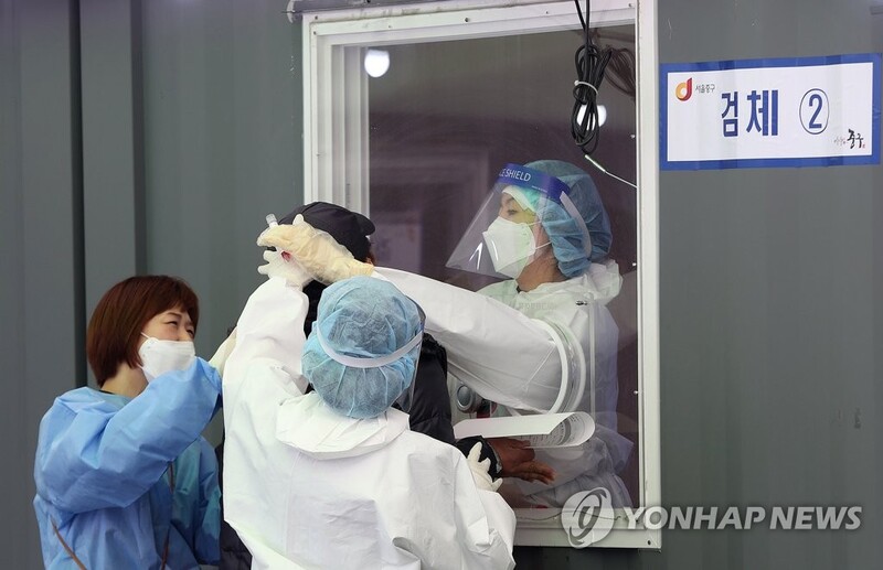 (LEAD) New virus cases around 700 for 2nd day; further spike in offing