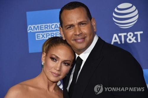 '스타 커플' 제니퍼 로페즈·A 로드 결별…약혼 취소 공식 발표