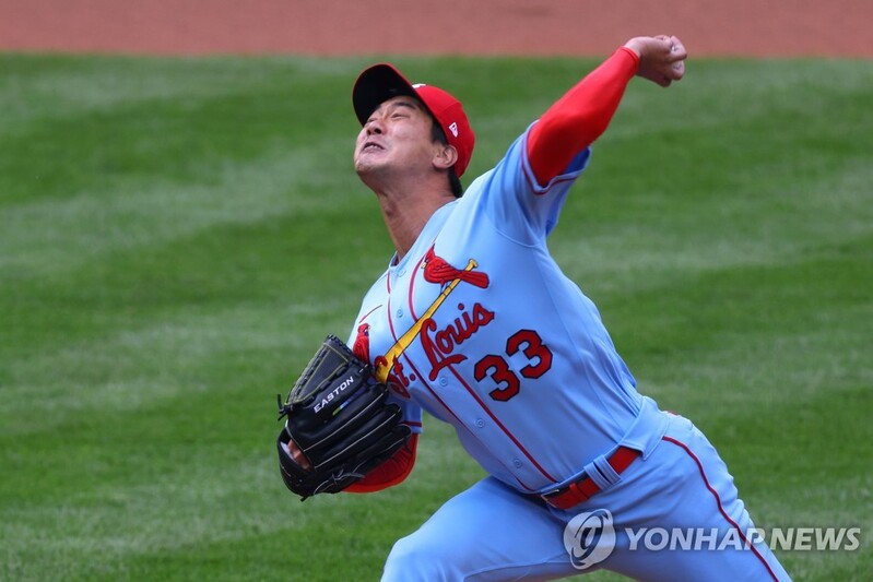 St. Cardinals' Kim Kwang-Hyun allows 3 runs in 3 innings in the first season appearance