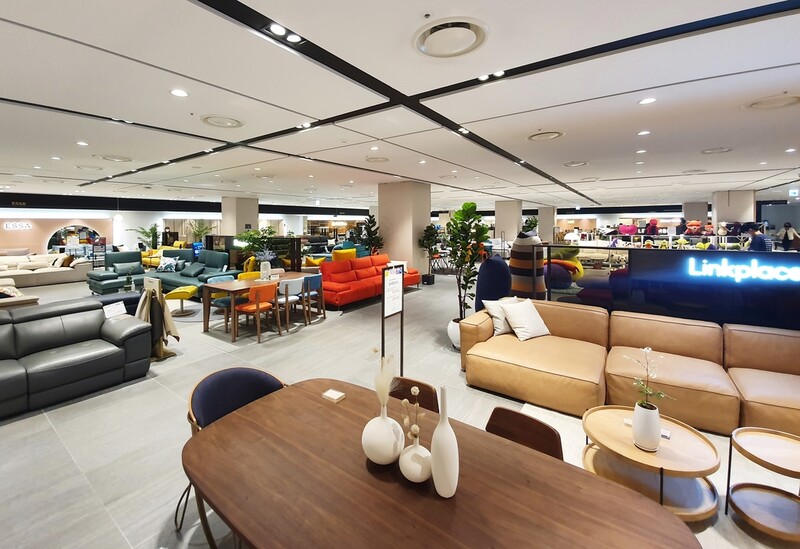 "코로나19 집콕족 잡자" 대전지역 백화점 가전·가구 매장 강화