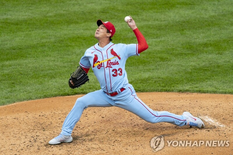 '안산공고 4번 타자 출신' 김광현, 메이저리그 첫 안타 신고