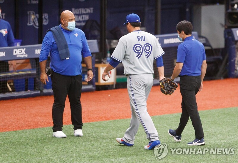 Blue Jays' Ryu Hyun-jin suffers minor gluteal strain after 3 2/3 innings