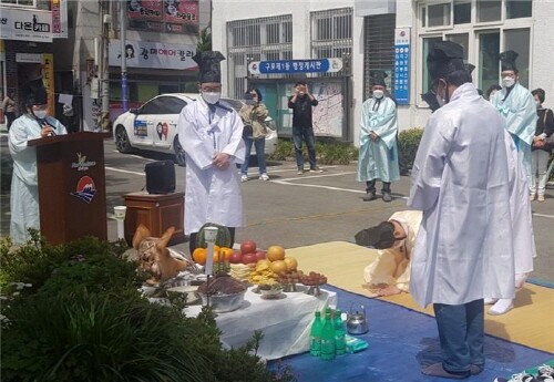 제212주년 이유하 군수 대리천 제방건설 기념제 개최