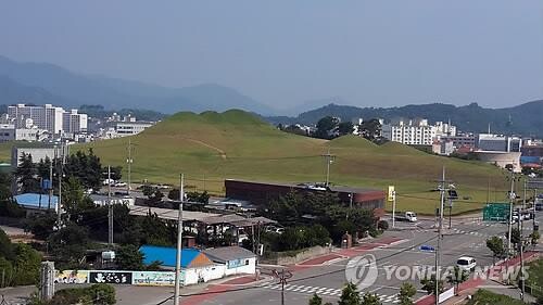 소가야 중심지 경남 고성군, 송학동 고분군 발굴현장 공개