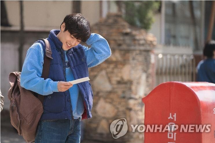 [주말극장가] '비와 당신의 이야기' 1위 출발