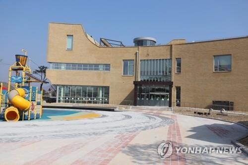 보은군 '결초보은 문화누리관' 개관…도서관·영화관 갖춰