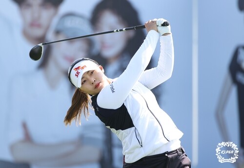 김지영 '메이저퀸 보인다'…KLPGA 챔피언십 선두 질주(종합)