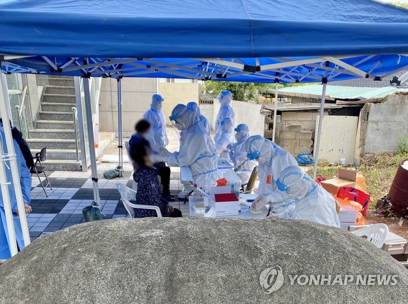 (2nd LD) New virus cases above 600 for 4th day; further surge in offing