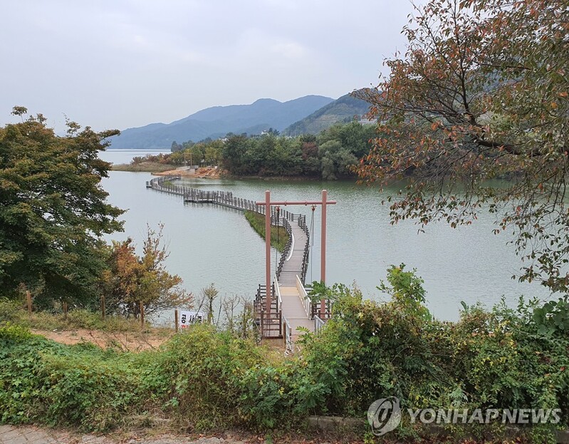 개통 못한채 뜯기는 청주 문산길…충북 일부 둘레길 졸속 추진