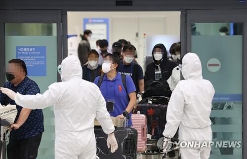 (3rd LD) New cases stay in 500s for 2nd day amid woes over variants