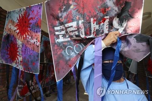 '내가 가면 그게 길이지' 유진규의 마임인생 50년 공연