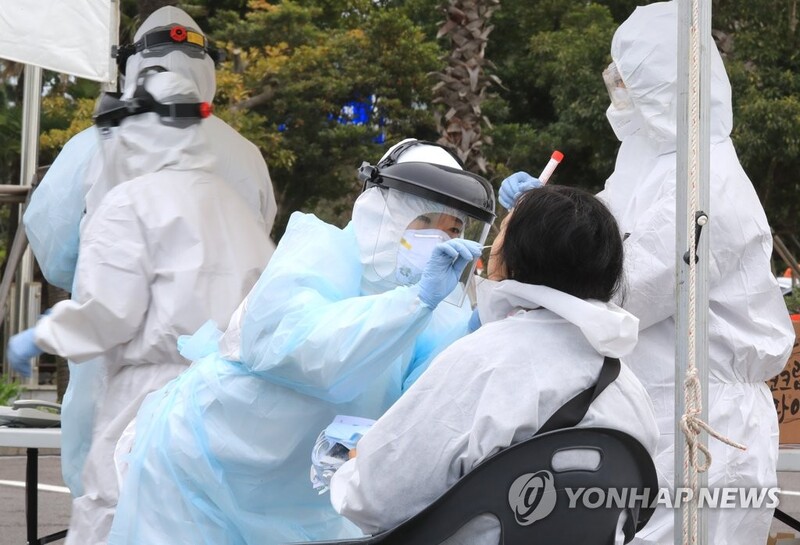 제주도서 어버이날 18명 확진…올해 들어 도내 일일 최다