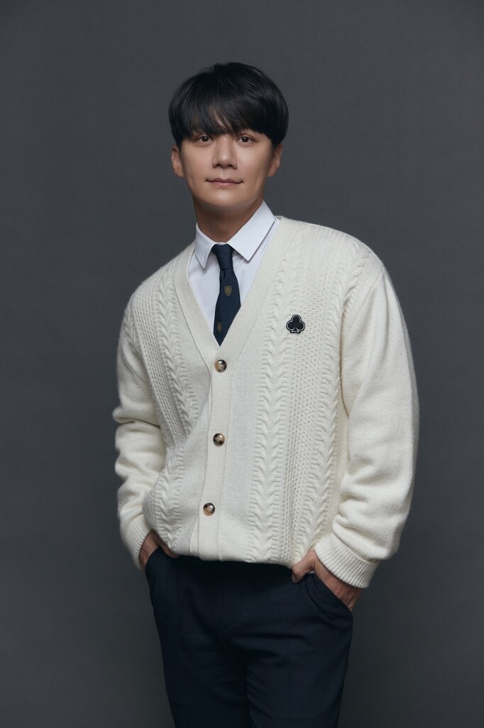 SECHSKIES's Lee Jae-jin announces to get married