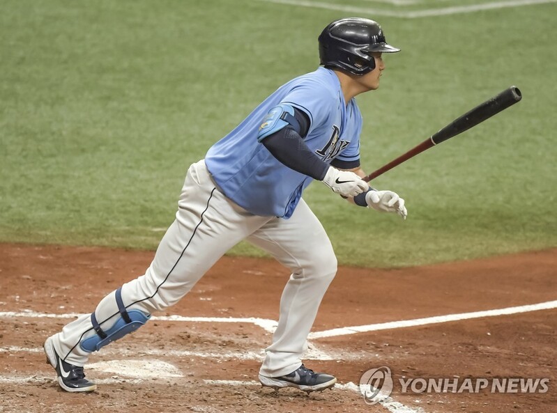 Rays' Choi Ji-min collects 3 hits in season debut