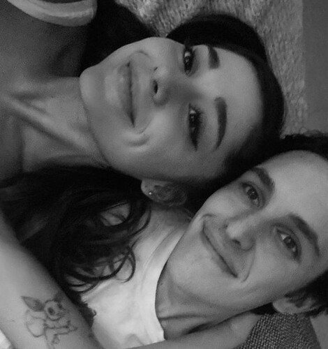 Ariana Grande marries real estate agent Dalton Gomez over the weekend