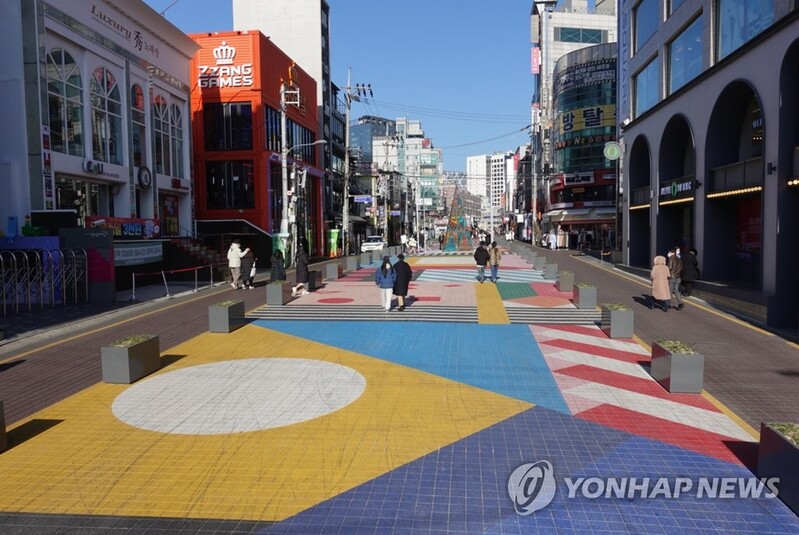 S. Korean pop music industry suffers big losses amid pandemic