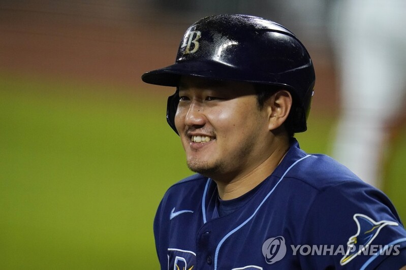 최지만, 대타로 나서 극적인 동점 투런 홈런 '시즌 2호'