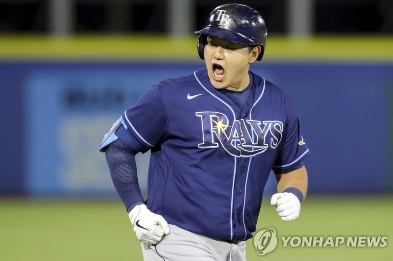 최지만, 대타 동점 투런포로 역전극 발판…탬파베이 8연승(종합)