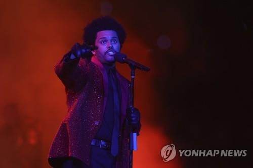 The Weekend gets recognition with 10 wins at BBMA after Grammys fallout