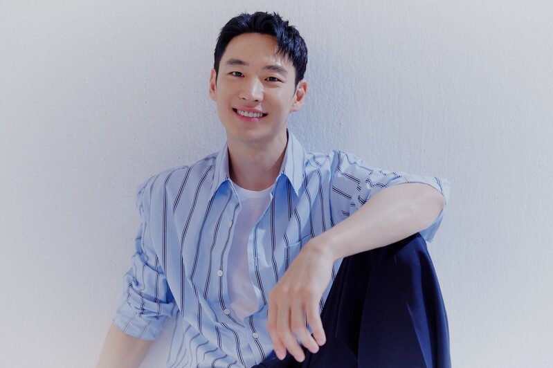 Actor Lee Je-hoon opens up about acting in drama 'Taxi Driver'