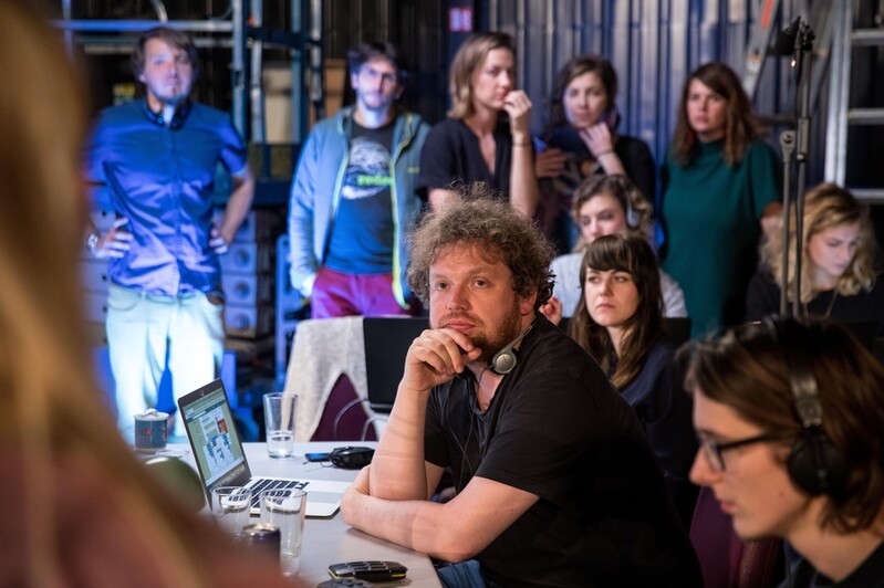 '#위왓치유' 감독 "온라인서 교묘하게 접근하는 성범죄자 추적"