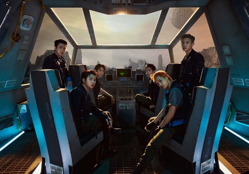 EXO to release new special album "Don't Fight the Feeling"