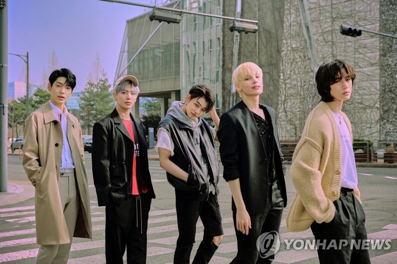 Boy band TXT to perform 1st English song 'Magic' on U.S. TV shows