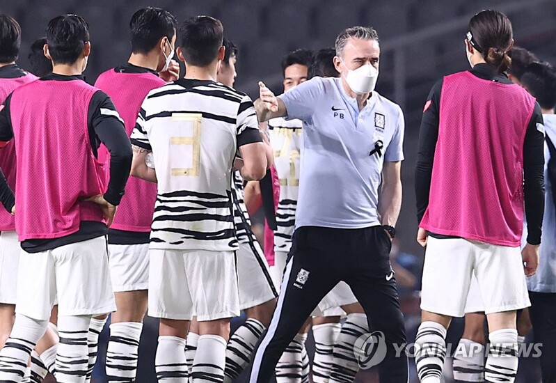 With ticket to next round booked, S. Korea coach still wants victory in World Cup qualifier