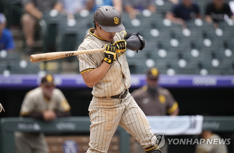 김하성, 3타수 1안타 1삼진 후 교체…타티스 21호포