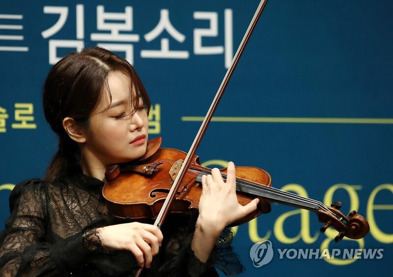 Violinist renders opera, ballet numbers in a language of her own