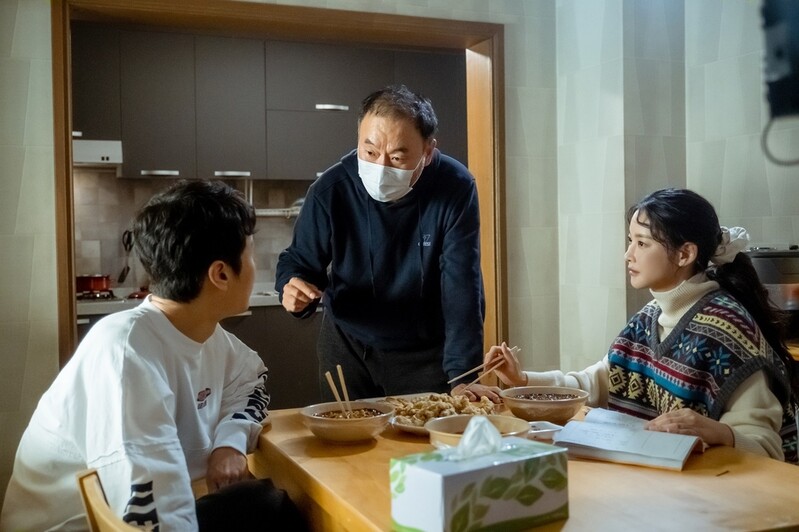 'I hope this drama becomes unforgettable,' director Lee Tae-gon talks about his latest work