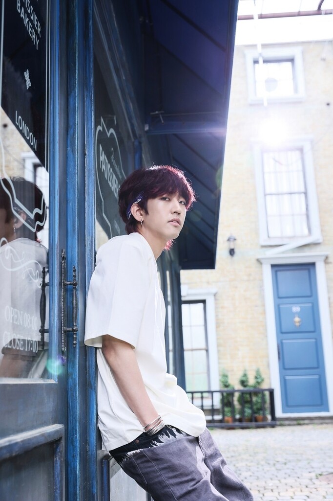 이승윤 "진짜 싱어송라이터로 재등장…신곡 녹음 때 많이 울어"