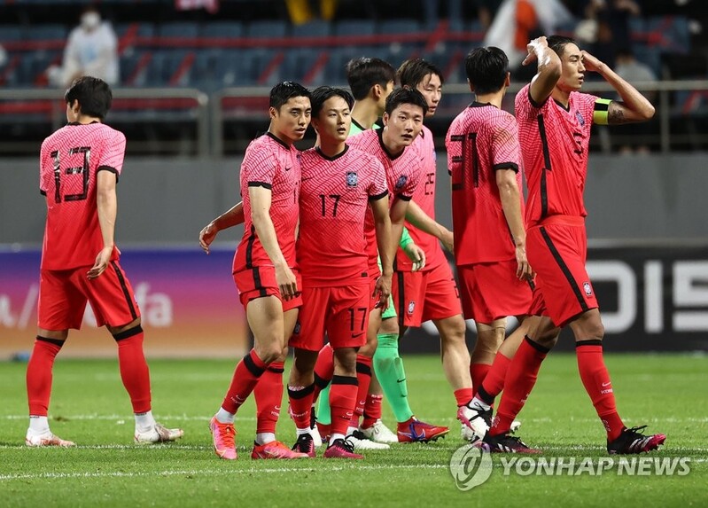 (LEAD) Olympic men's football team opens last training camp before finalizing Tokyo roster