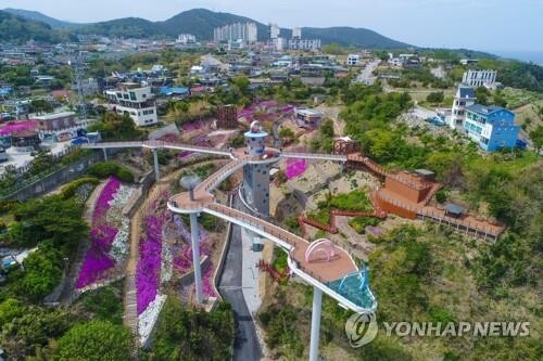 동해의 새로운 볼거리 '도째비골 스카이밸리' 내일 개장