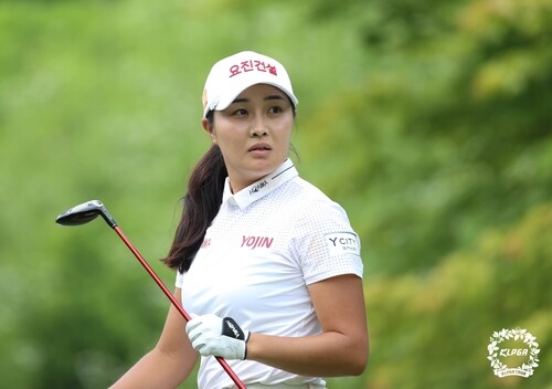 '포천의 딸' 서연정, 포천힐스에서 선두 질주(종합)