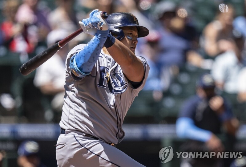 최지만, MLB 데뷔 첫 4안타 폭발…2타점 2득점도