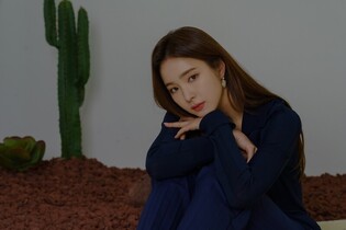 Actress Shin Se-kyung joins songstress IU's current agency
