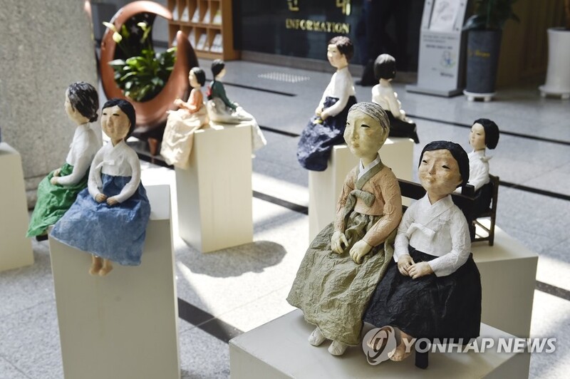 원주 평화의 소녀상 제막 6주년…닥종이 인형전 등 행사 다채