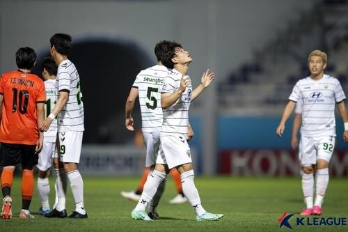 Jeonbuk become 1st K League team to clinch knockout berth at AFC Champions League